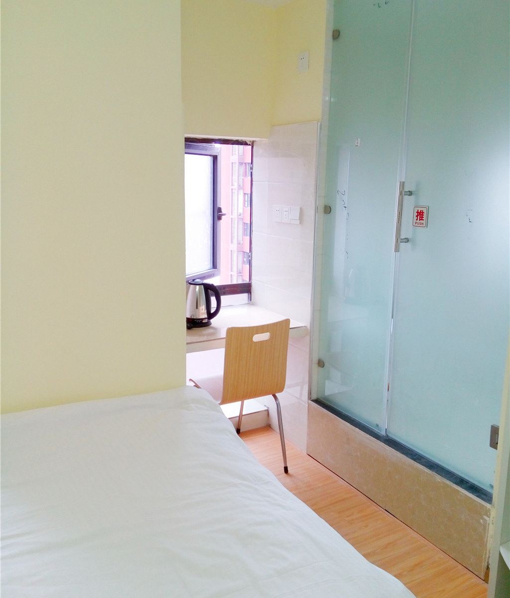 经济大床房