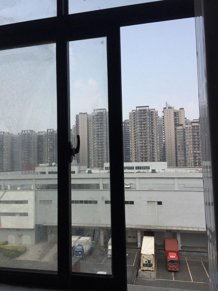 东莞一个人的人生公寓