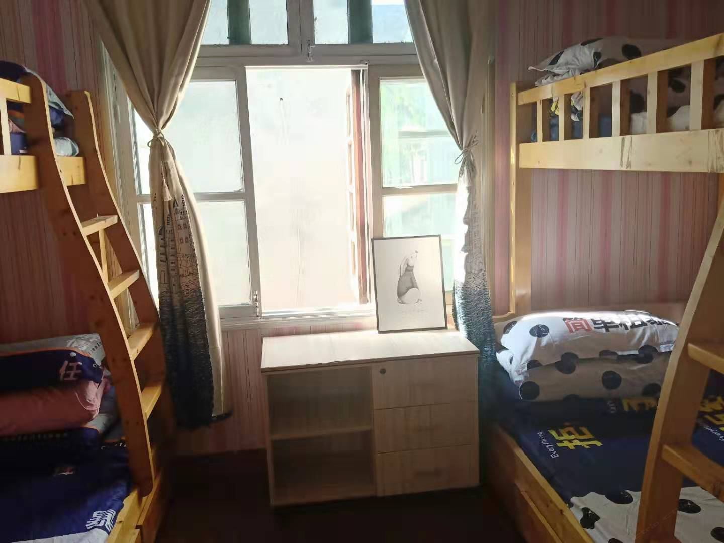 可爱多（床位)(公共卫浴）