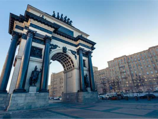到俄罗斯旅游旅行团_去俄罗斯跟团游价钱_俄罗斯5晚6日旅游