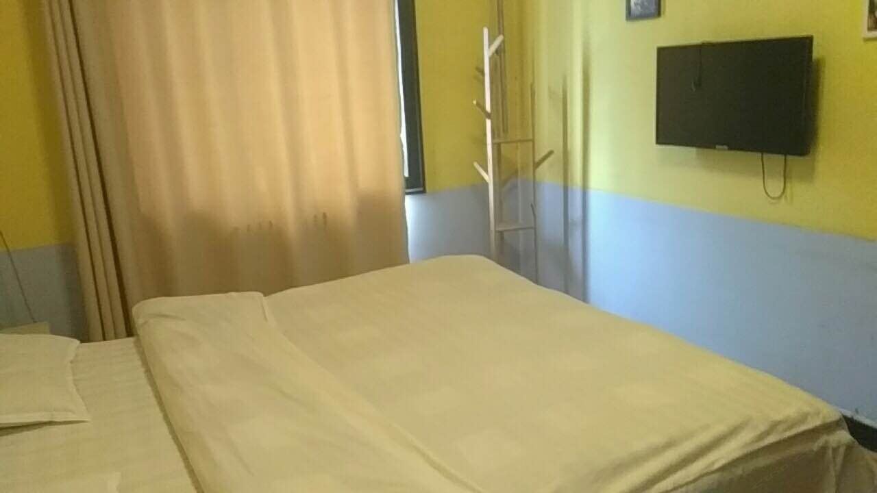 普通大床房