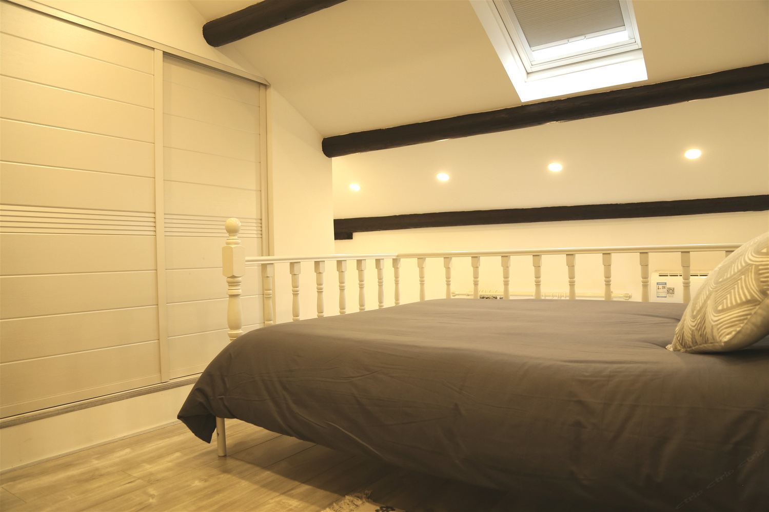 loft一室二床房
