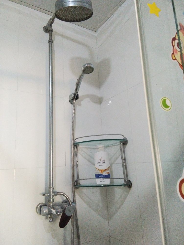 温馨之家一室大床房