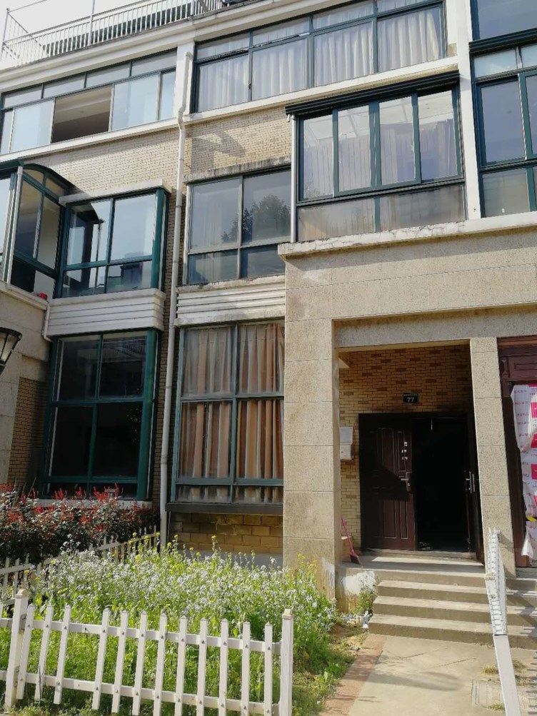 吴佳峰度假别墅(宁波启美路分店)