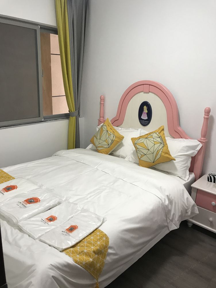 标准二室二厅套房