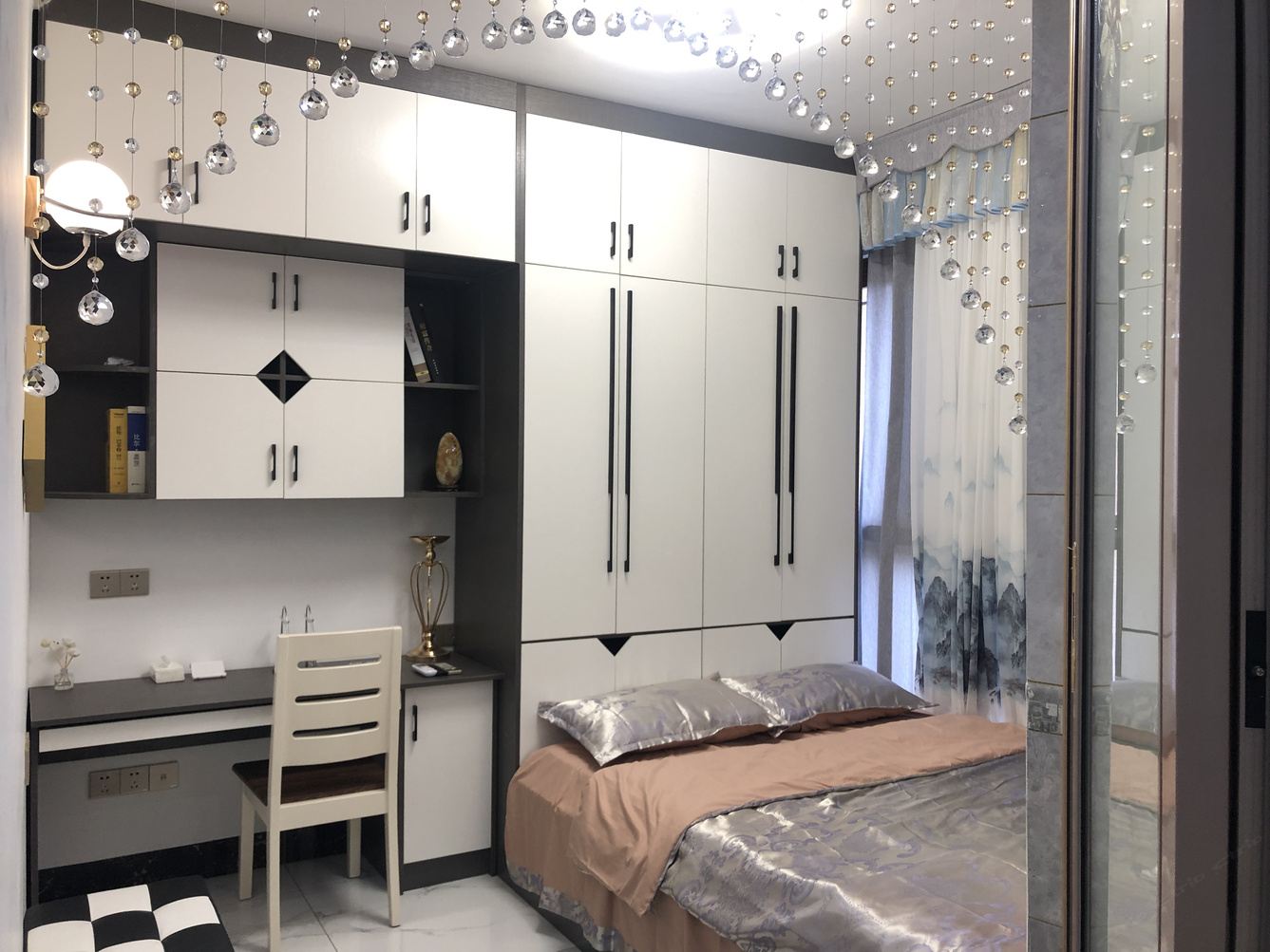 简约一室大床房