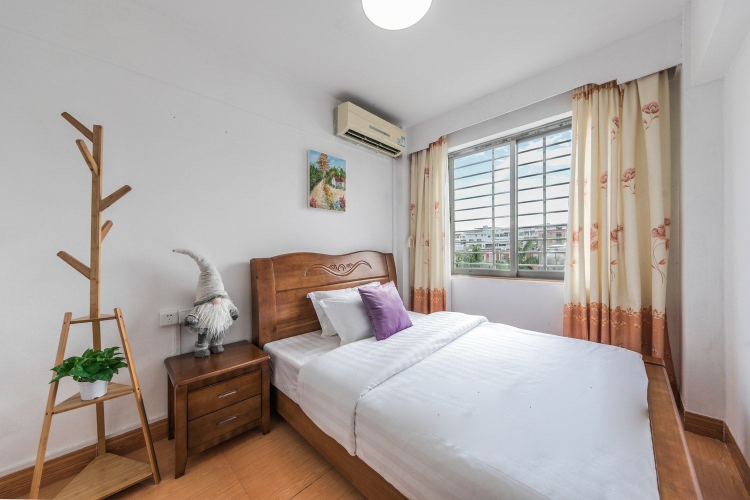 复式四室二厅套房