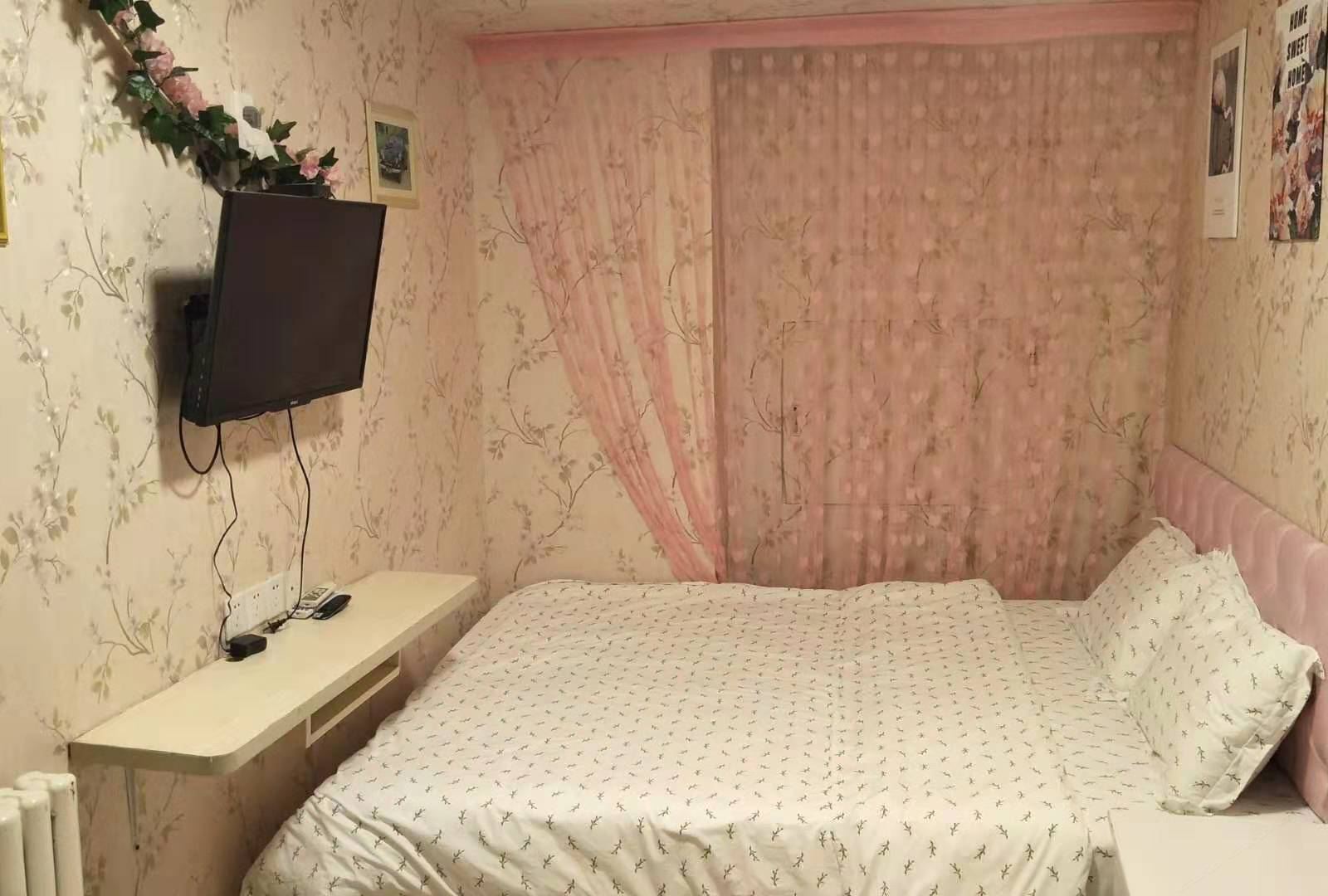 豪华大床房