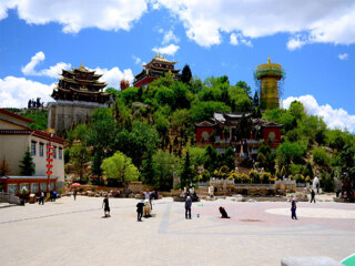 云南-香格里拉旅游路線_報(bào)團(tuán)去云南-香格里拉多少錢_特價(jià)云南-香格里拉游