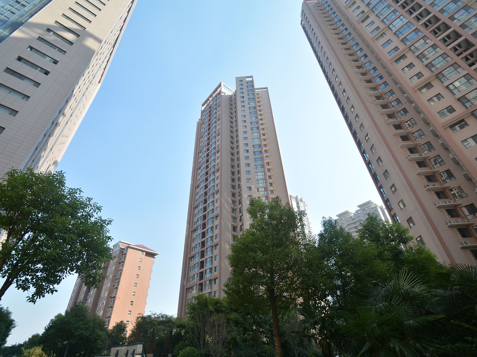绿城客栈(郑州会展中心店)