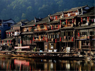 貴州旅游花費一般多少_貴州旅行團自由行_2021年貴州旅游團報價