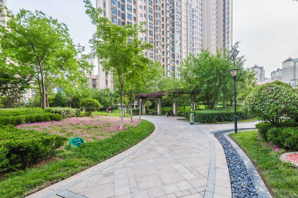 郑州Y星辰大海公寓(2号店)