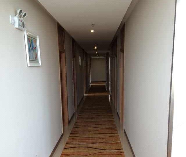 高级大床房