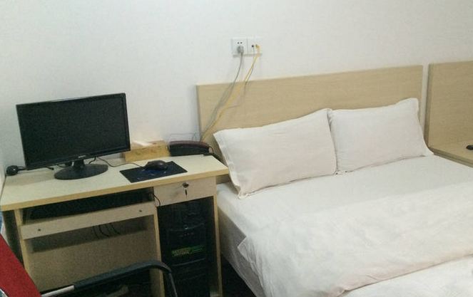 标准大床房