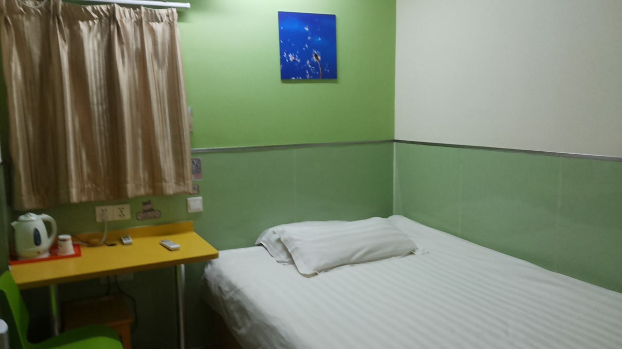 大床房B(无窗)
