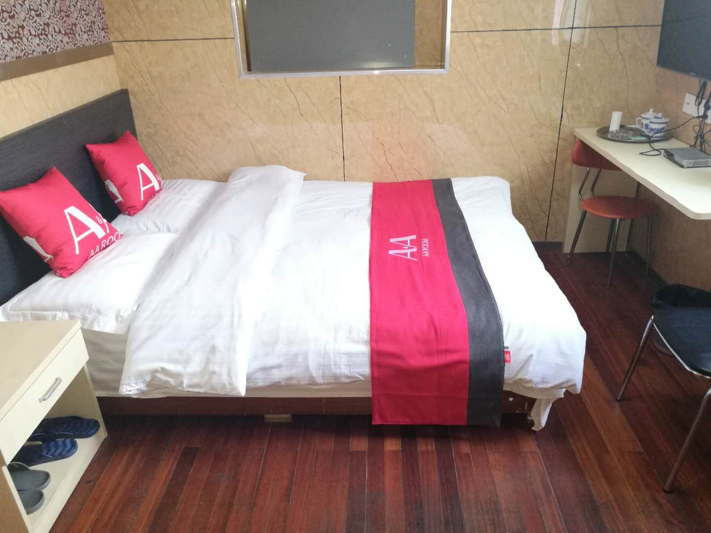 标准大床房