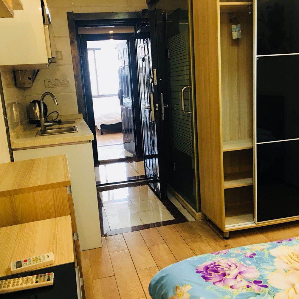 温馨精装一室大床房
