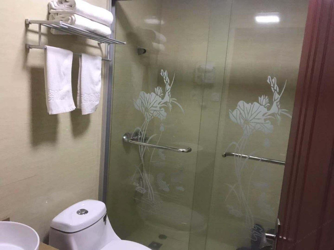 精选大床房