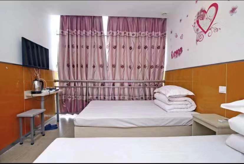 标准双床房