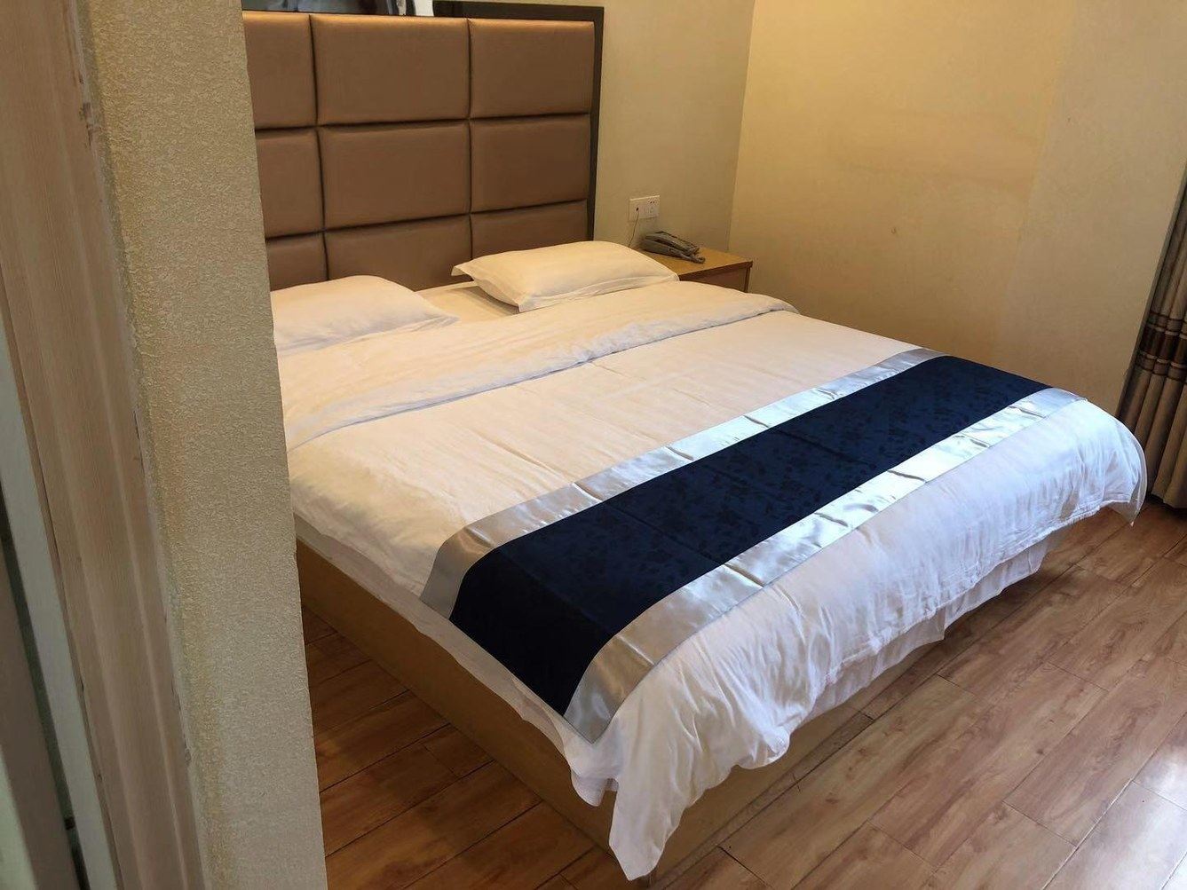 精选大床房
