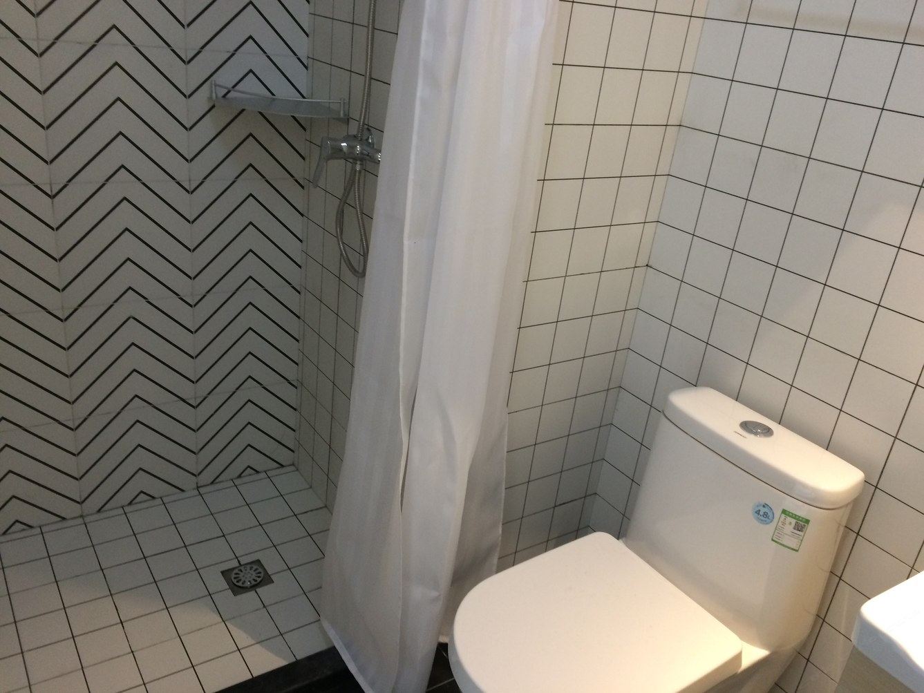 舒适精装一室大床房