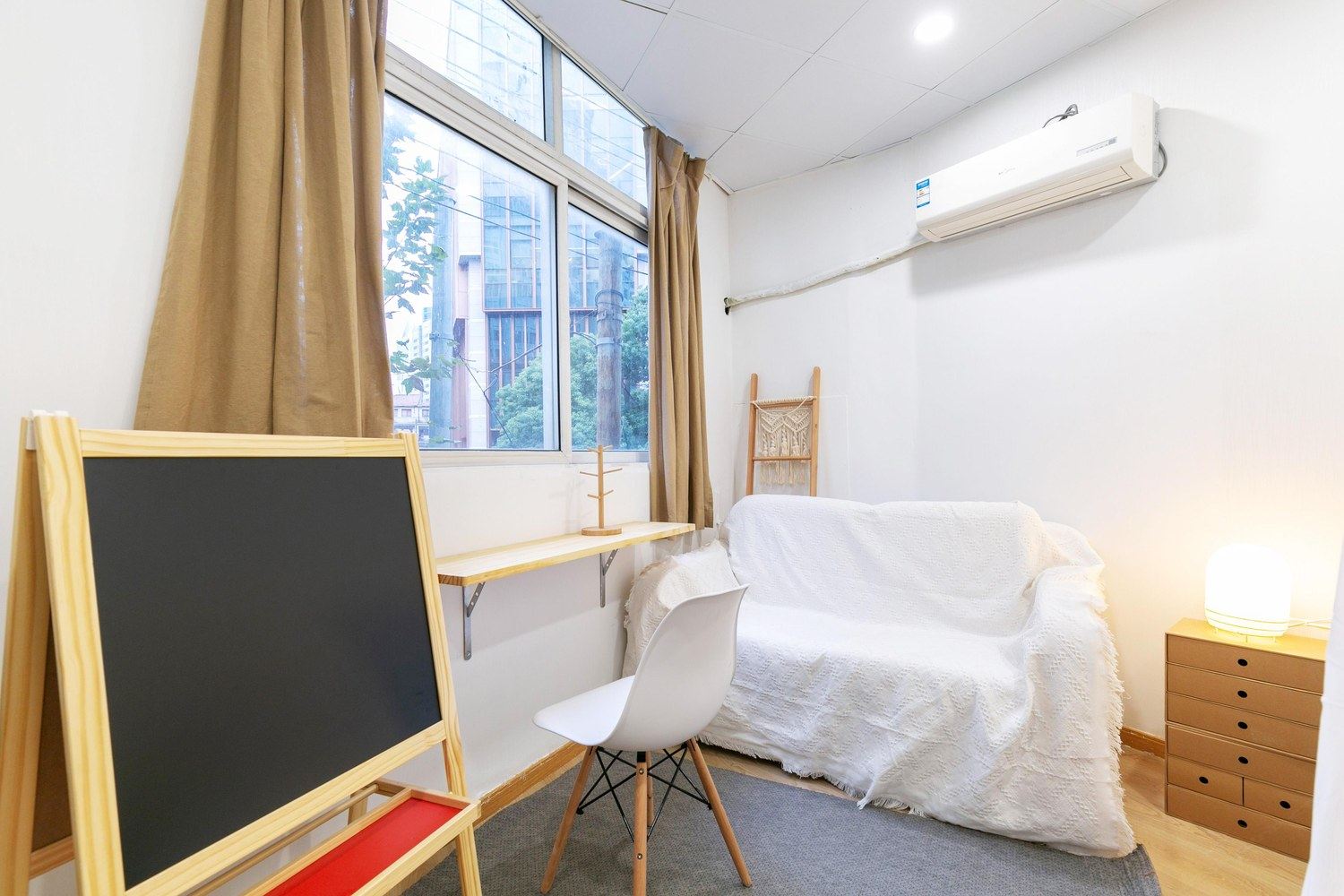 温馨一室二床房