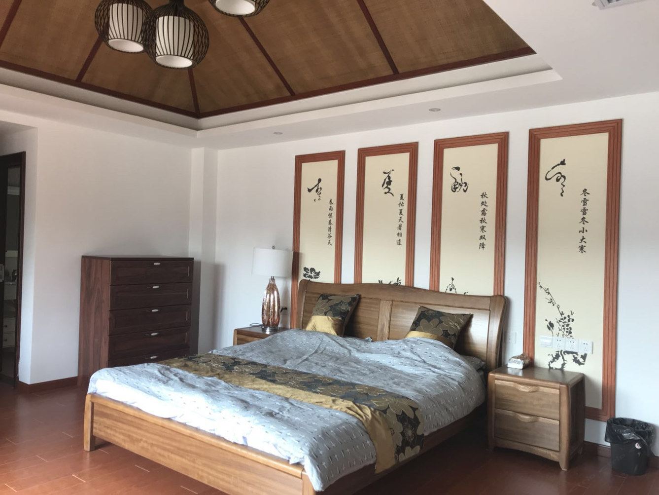 温馨四室二厅套房