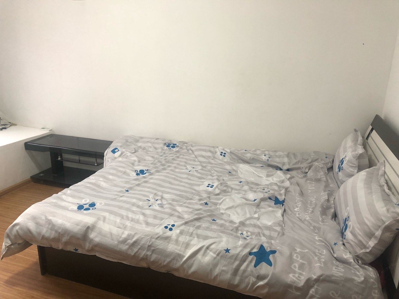 工业风三室一厅套房