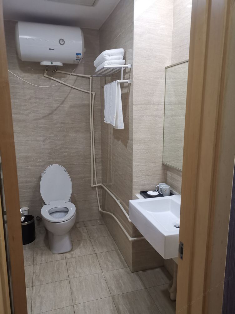 一室大床房