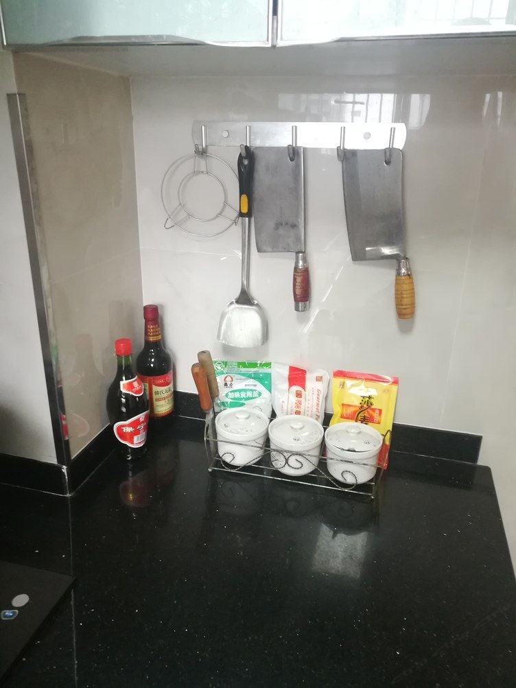 精装二室一厅套房