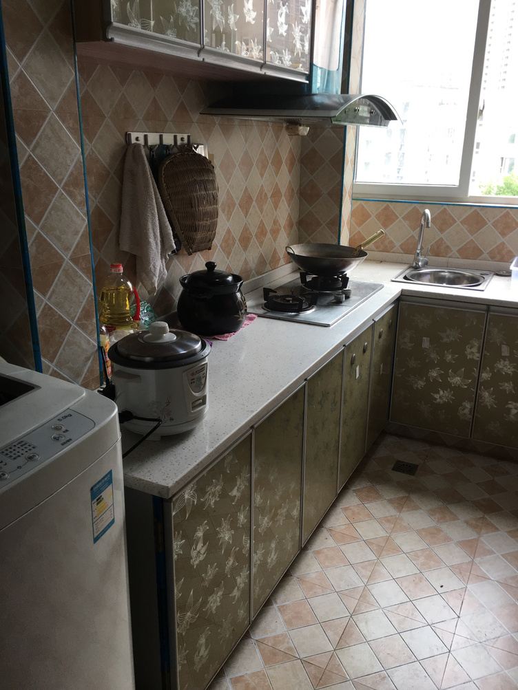 现代简约一室一厅套房