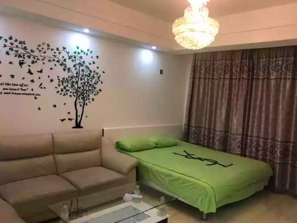 豪华大床房