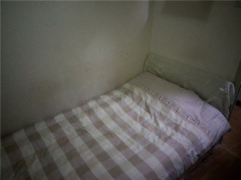 普通大床房(公共卫浴)