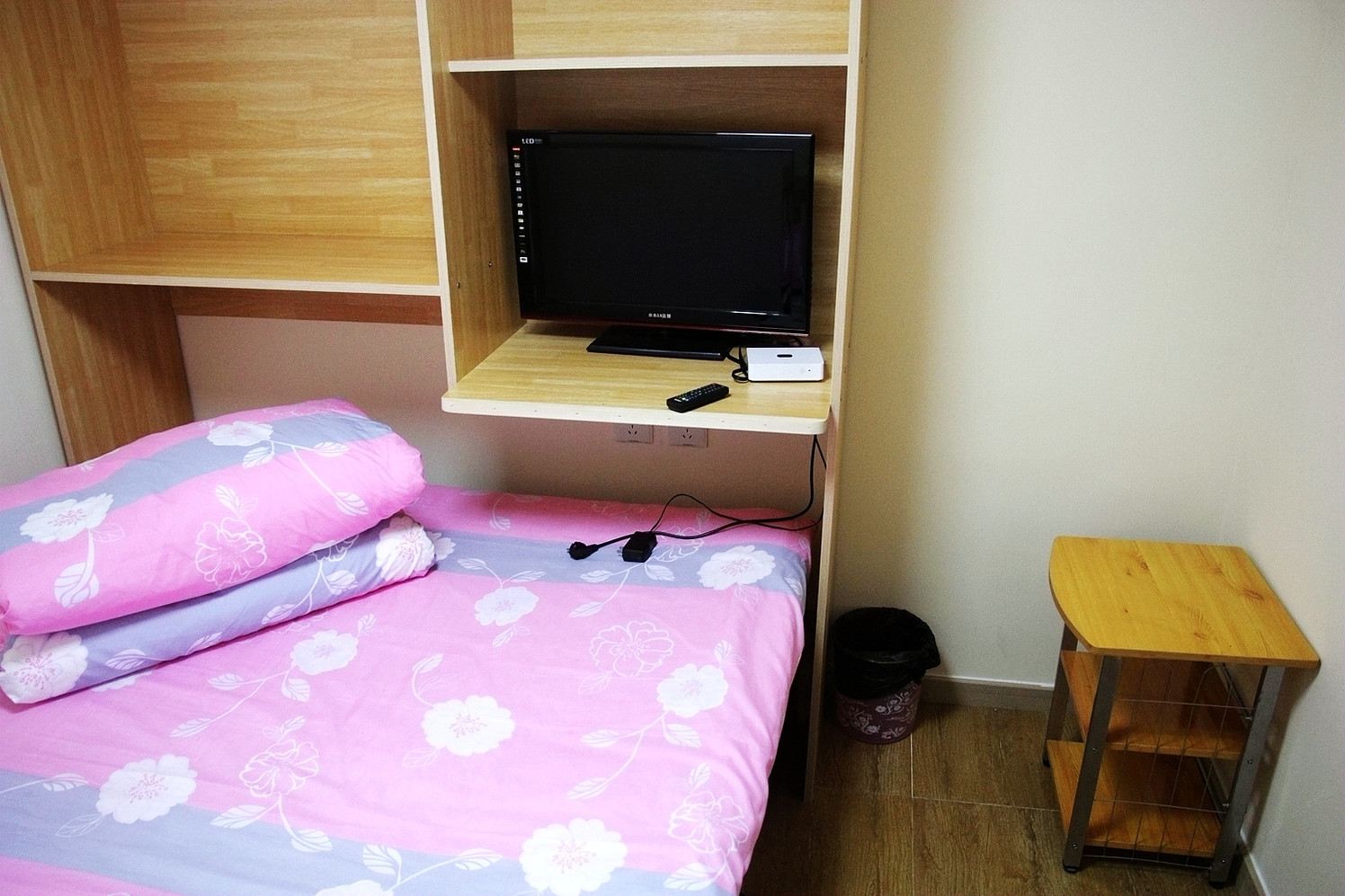 舒适大床间