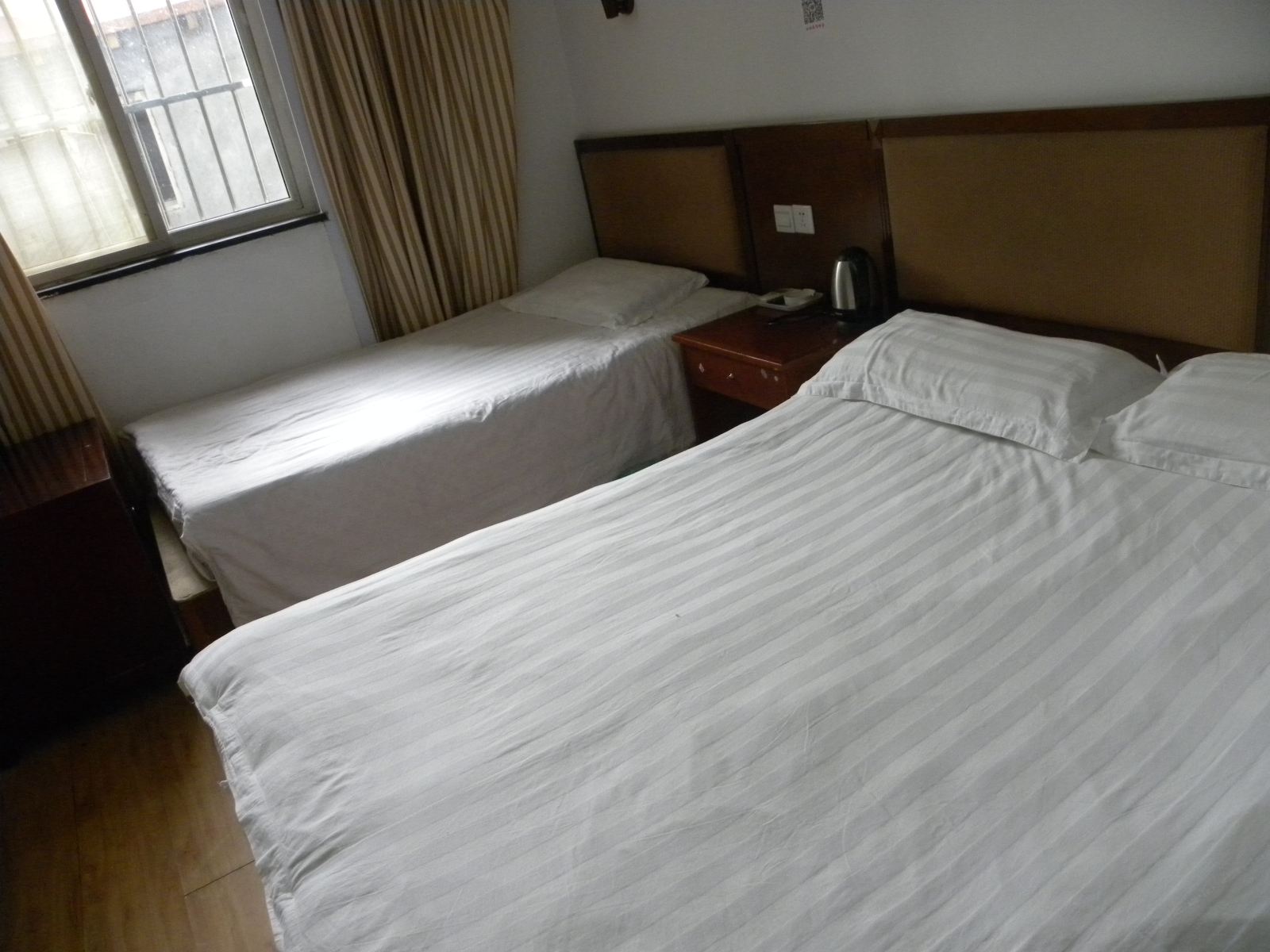 三人间