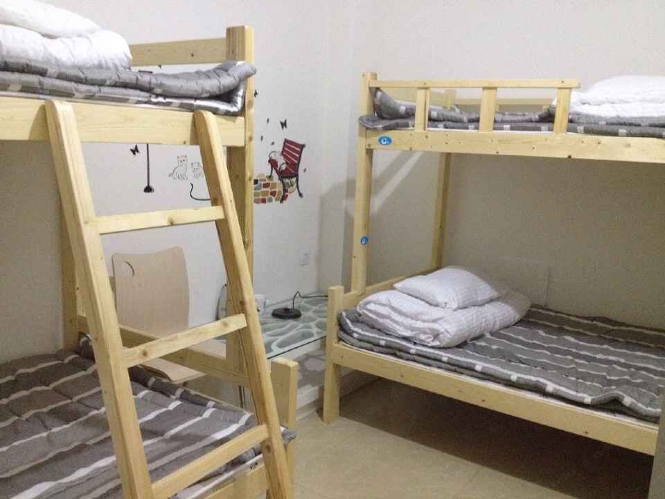 四人间(床位)