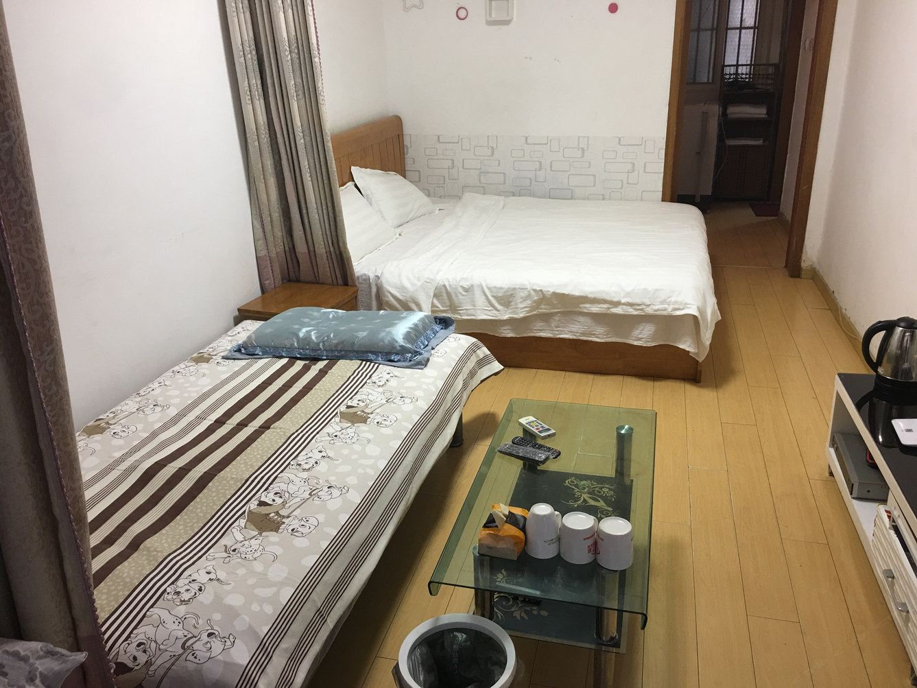 一室大床房