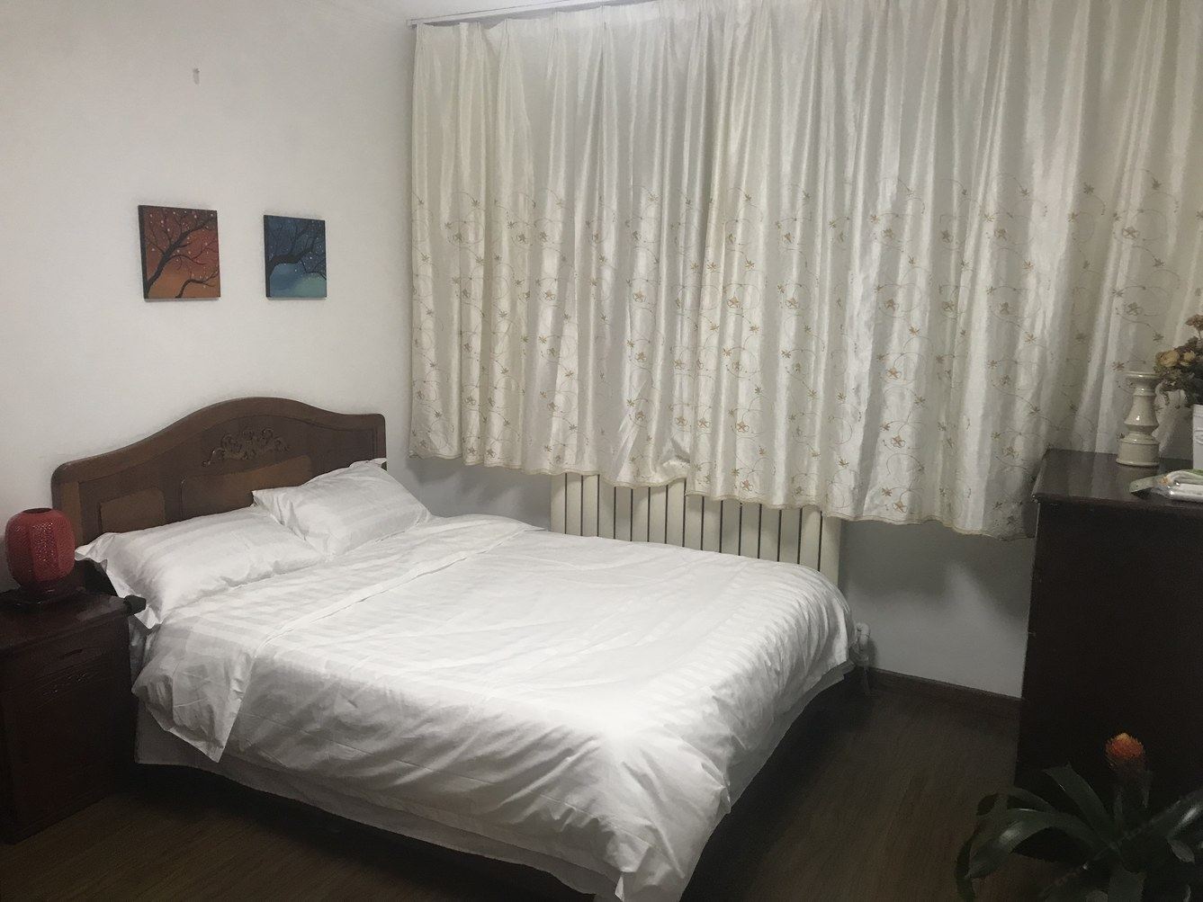 阳光大床房