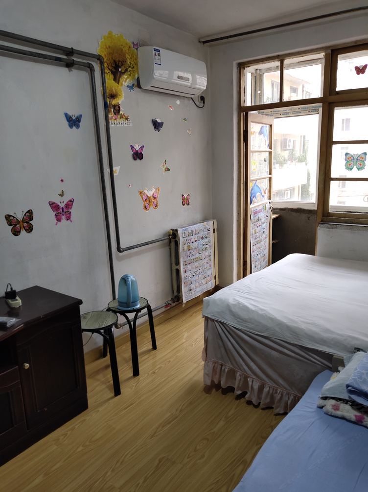 一室大床房