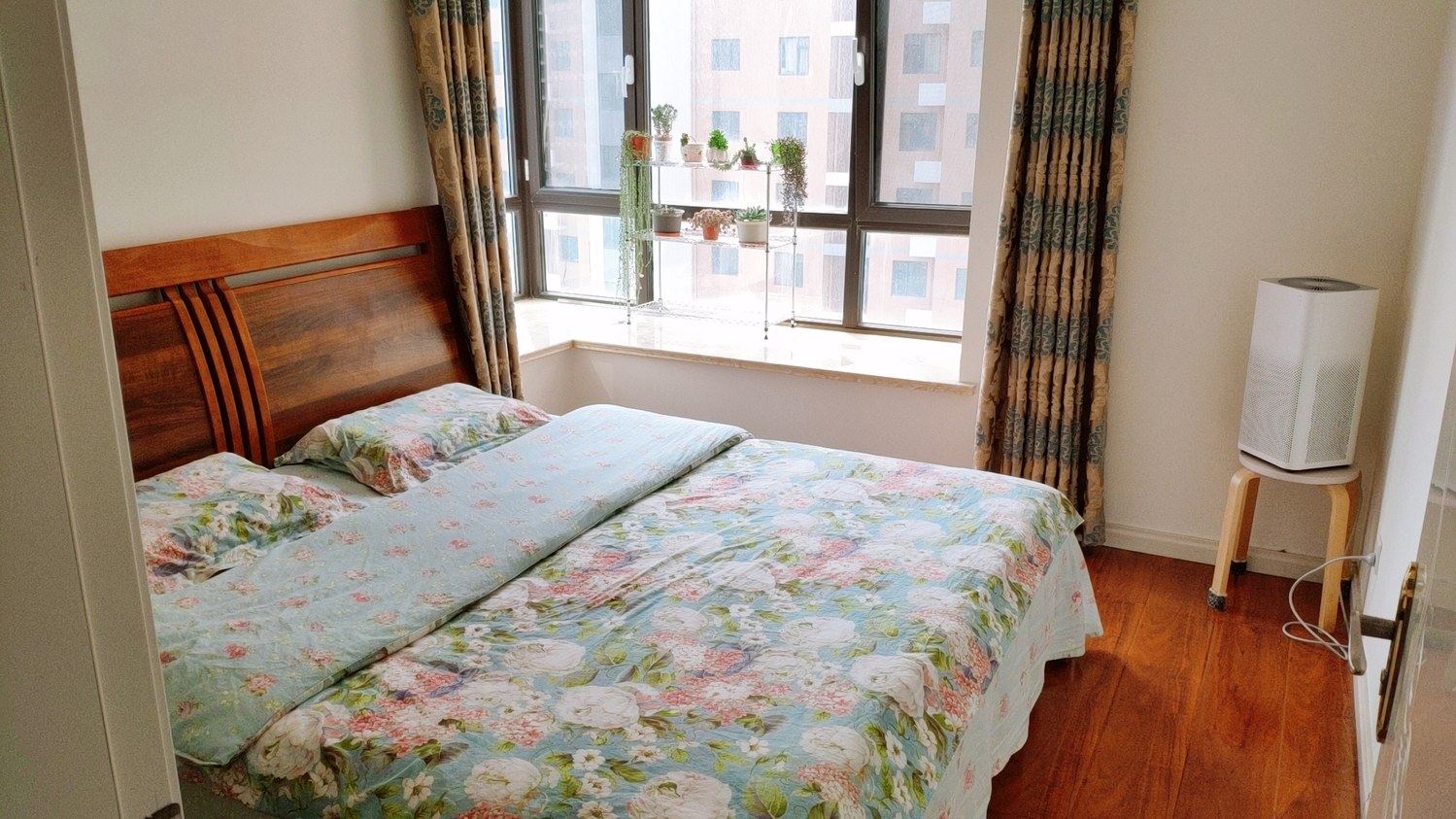 清爽二室二厅套房