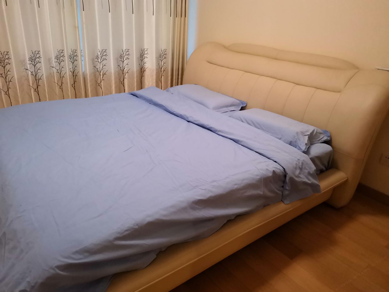 精致二室一厅套房