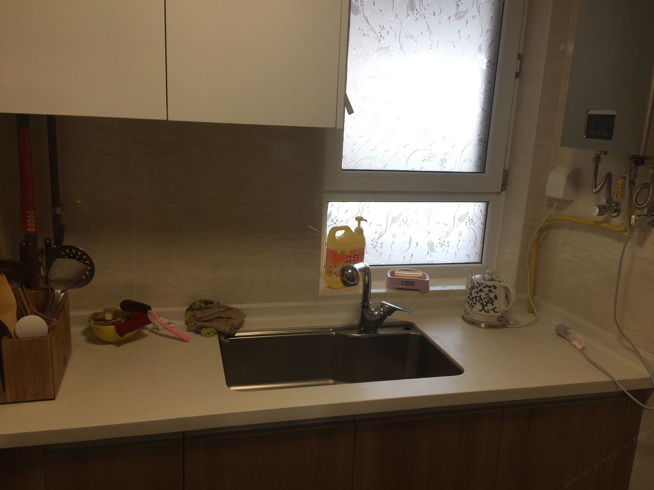 精装二室一厅套房