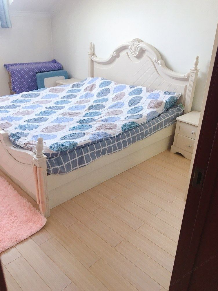 舒适温馨家庭房