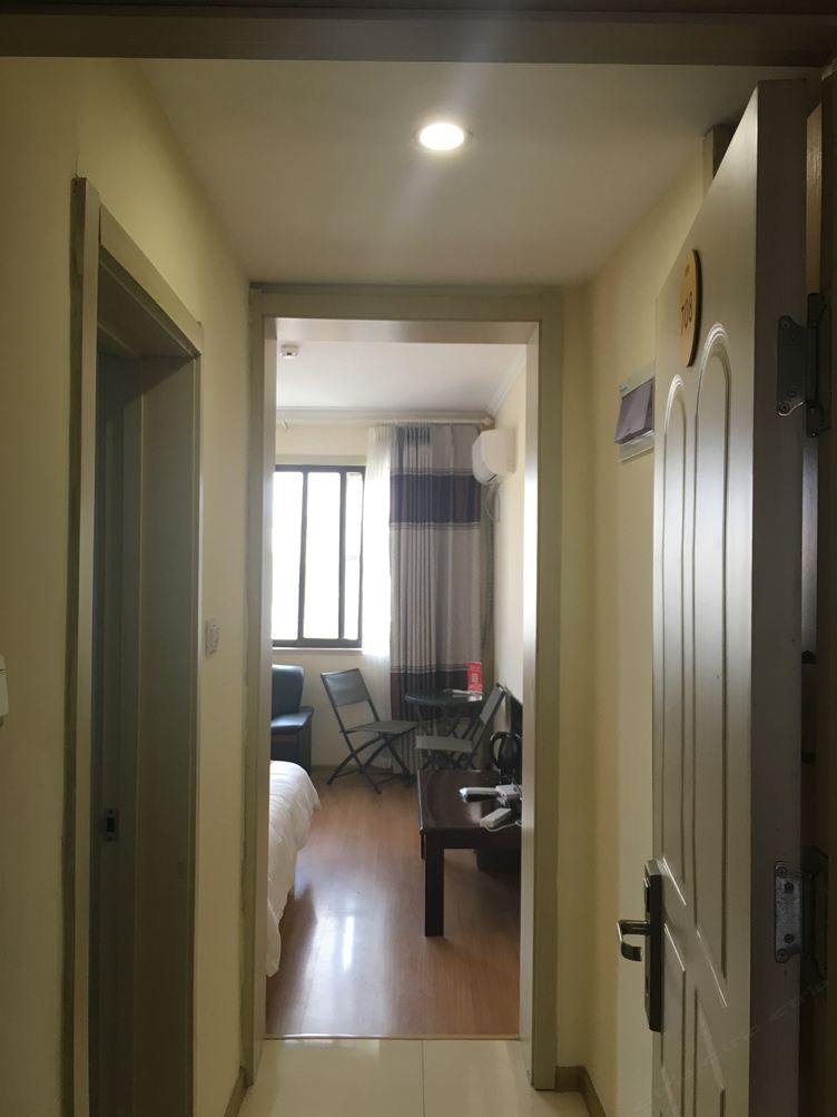 精致一室大床房