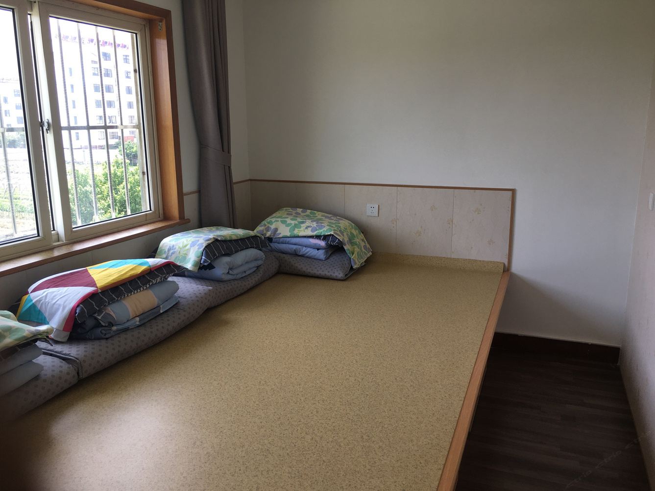 雅居四室三厅套房