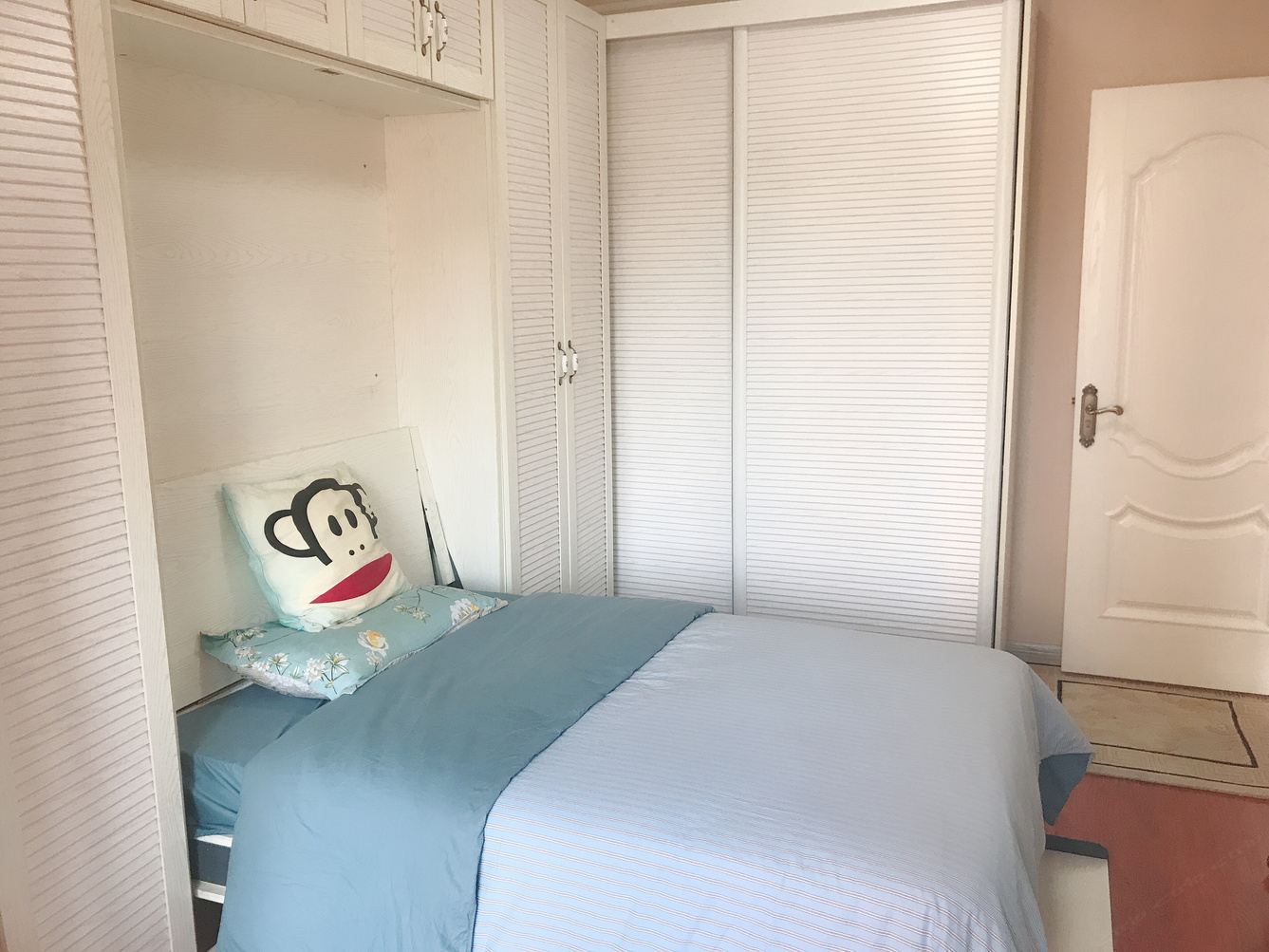 樱花二室一厅套房