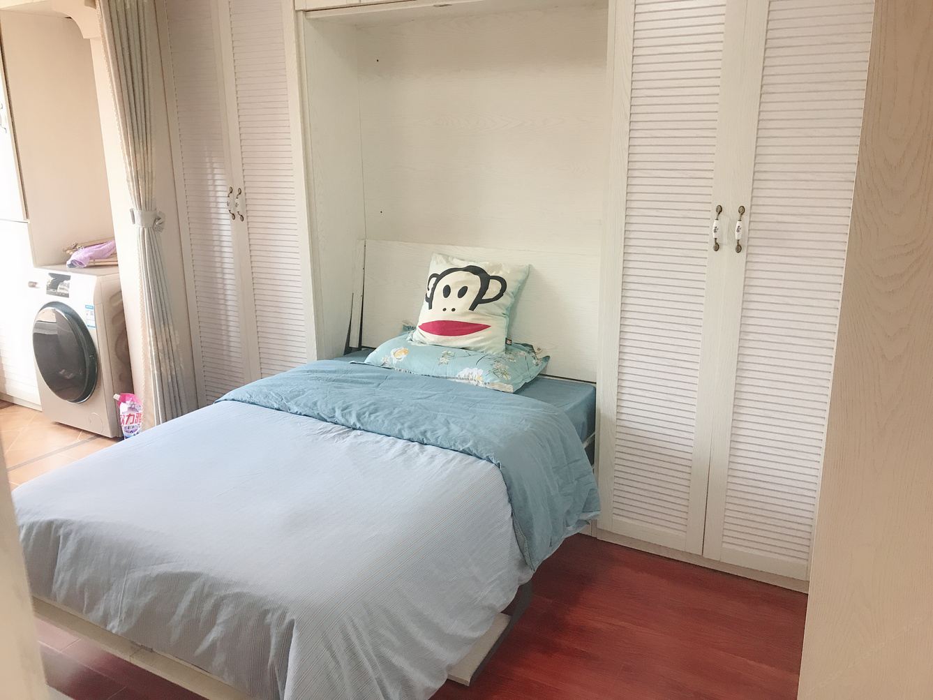 樱花二室一厅套房