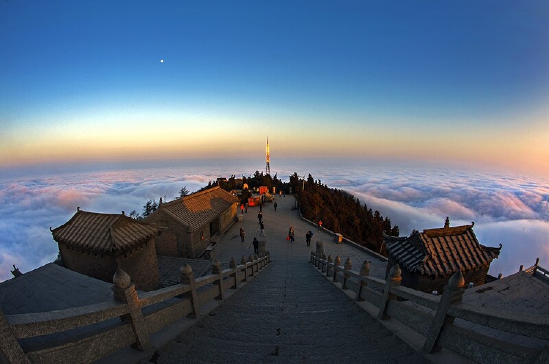 南岳衡山旅游烧香祈福登山看日出住宿美食出行最全面攻略游记