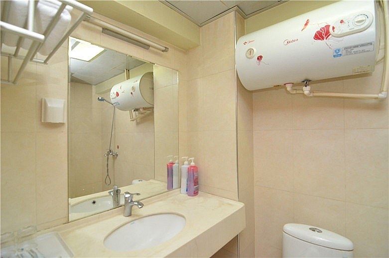 温馨家庭间
