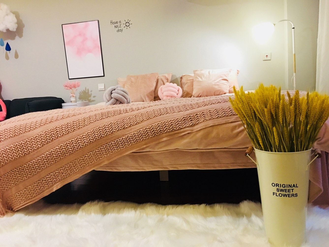 粉色一室大床房